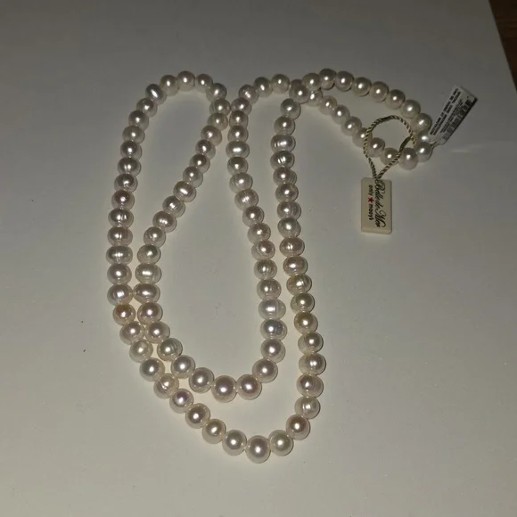 Pearl Necklace 34 Inches Long - Picture 2 of 5